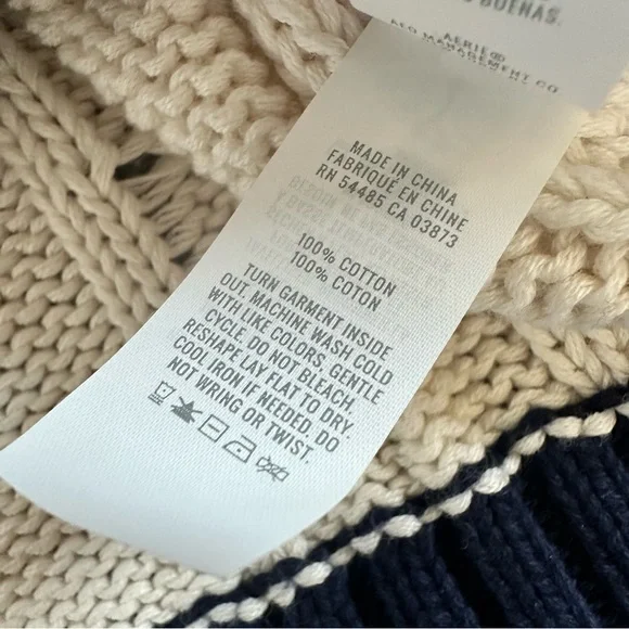 NWT Cream Cable Knit V-Neck Sweater with Blue Stripe Trim - Picture 8 of 10